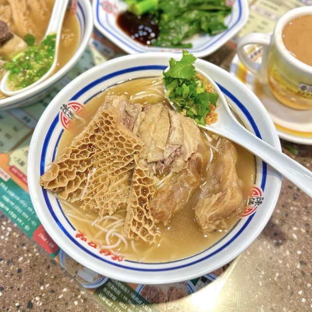 旺角宵夜｜陳儀興牛什粉麵 